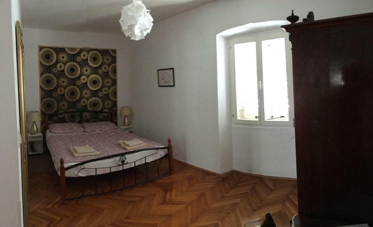 Flat Sweet Dream Apartment Pula Bagian luar foto